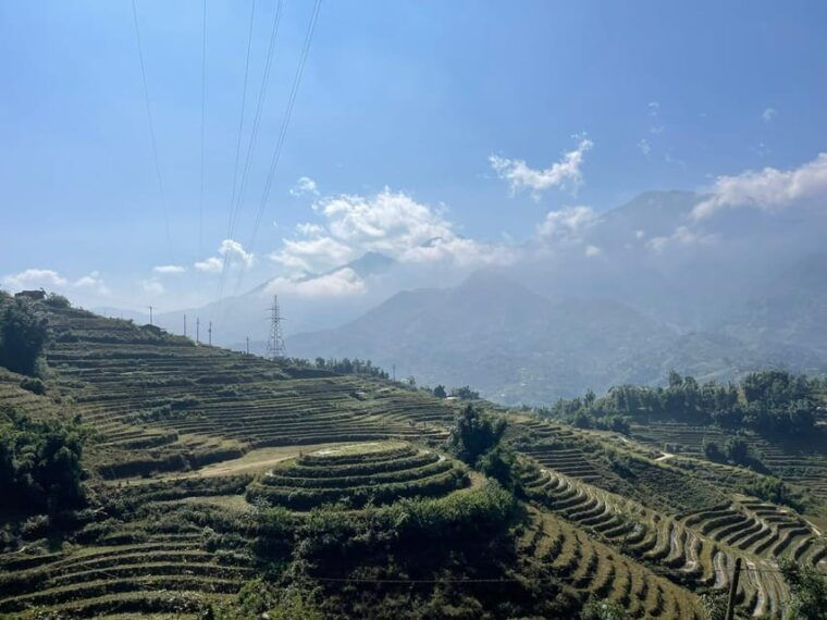 explore-the-real-of-local-life-in-sapa-2d1n