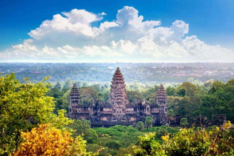 exploring-angkor-wat-key-highlights-sunrise-guided-tour