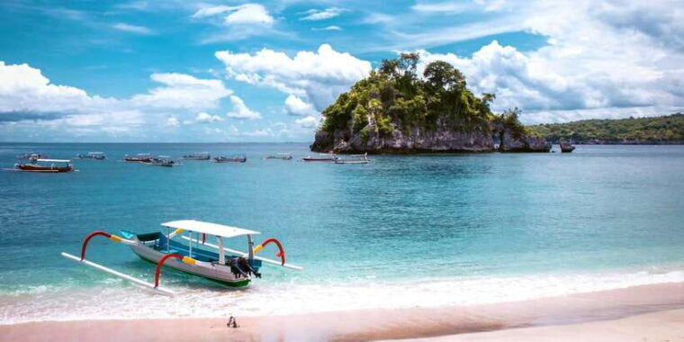 from-bali-private-full-day-west-nusa-penida-tour