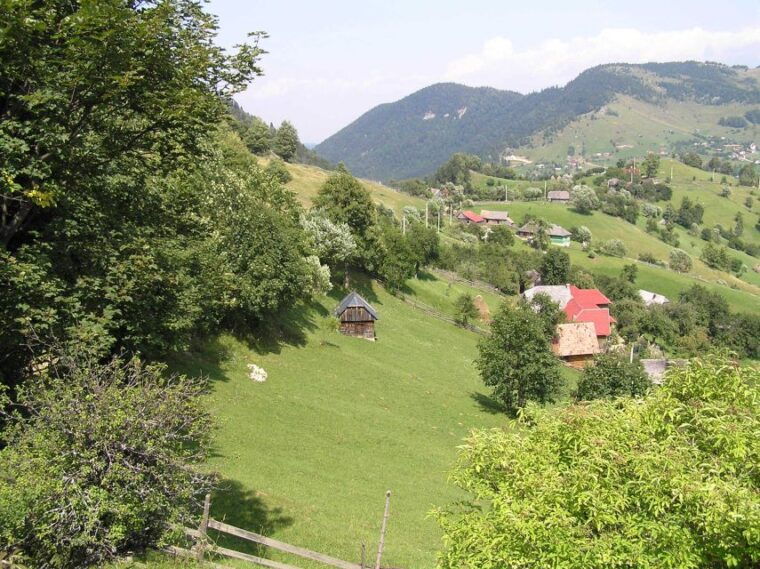 from-brasov-romanian-mountain-villages-day-tour
