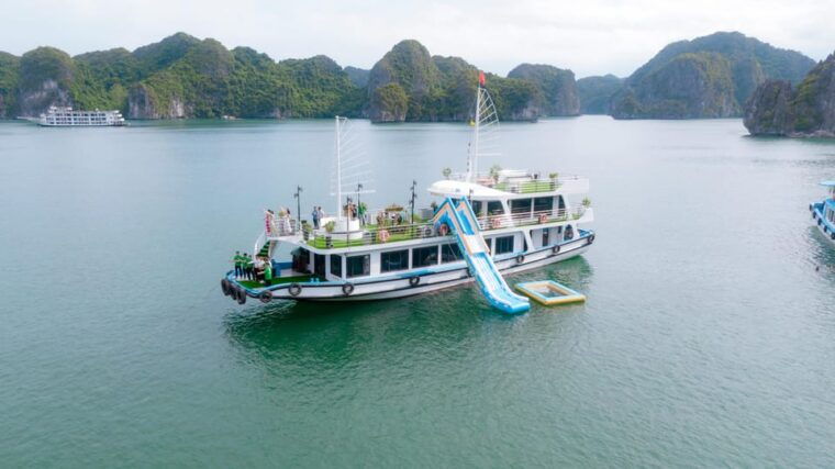 from-cat-ba-amazing-sunset-boat-tour-in-lan-ha-bay