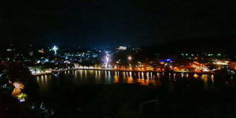 from-colombo-day-trip-to-kandy-pinnwala-royal-gardens-2