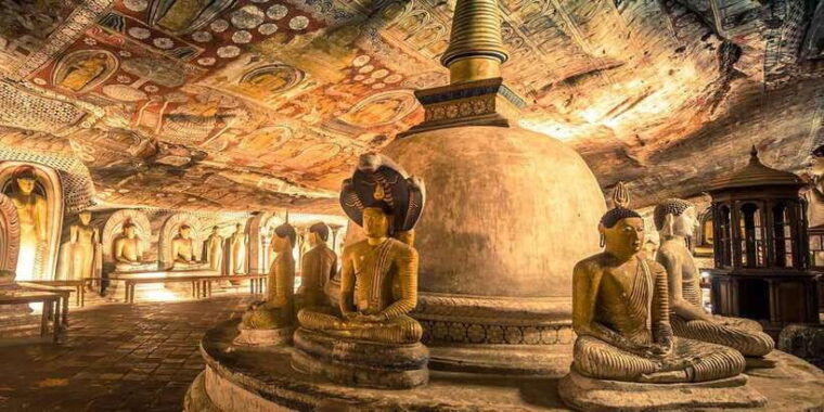 from-colombo-sigiriya-and-dambulla-day-trip-with-safari