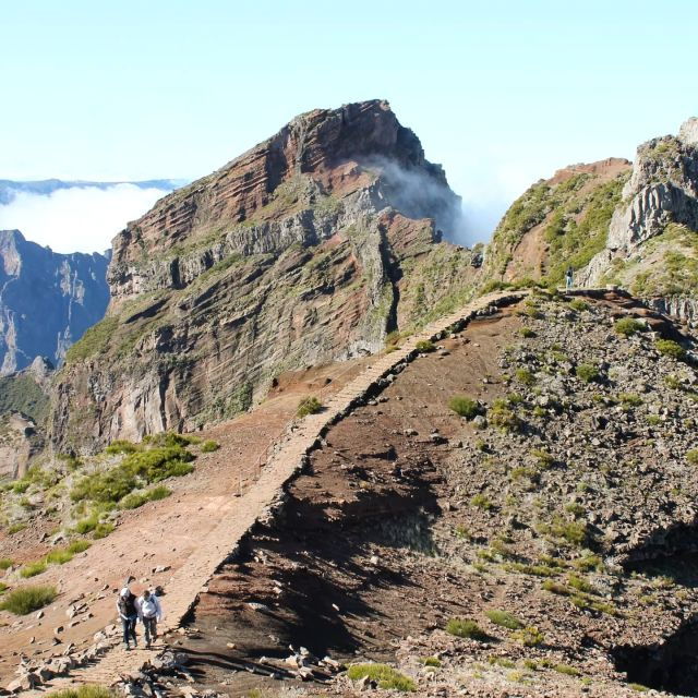 from-funchal-transfer-to-pico-do-arieiro-pico-ruivo-trail