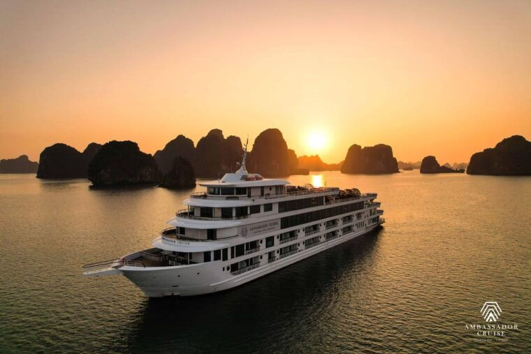 from-halong-halong-dinner-cruise-with-entertainment