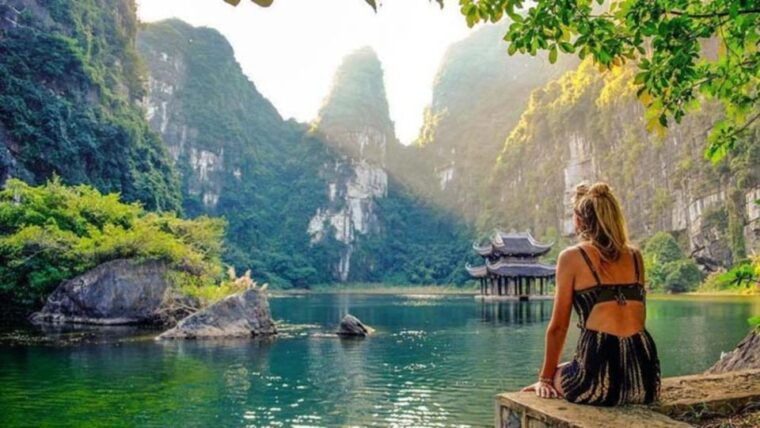 from-hanoi-bai-dinhtrang-an-and-mua-cave-trip