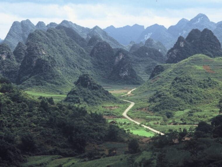 from-hanoi-ha-giang-loop-tour-4days-3nights-with-easy-rider