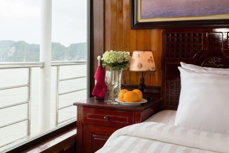 from-hanoi-ha-long-bay-2-days-1-night-luxury-cruise-6-stars