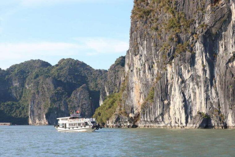 from-hanoi-halong-bay-cruise-with-lunch-and-transfers