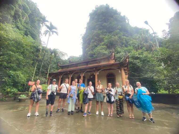 from-hanoi-hoa-lu-tam-coc-and-mua-cave-day-trip