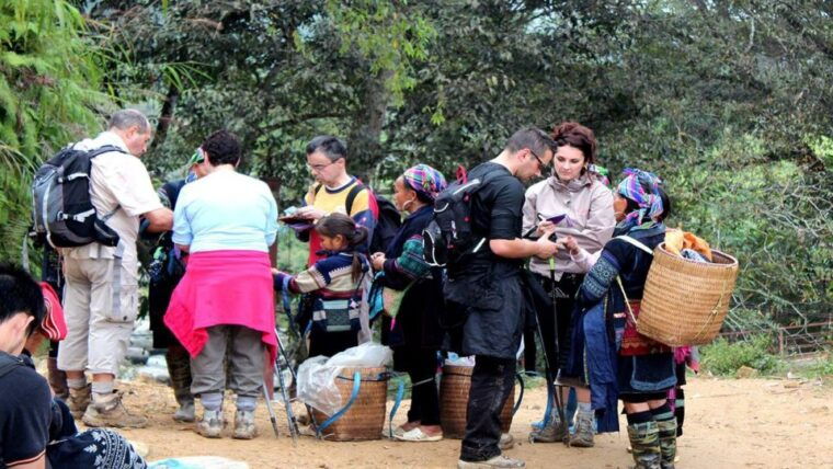from-hanoi-sapa-3-day-medium-trek-and-limousine-trip