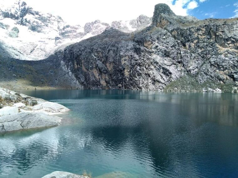 from-huaraz-lake-churup-trek-at-huascaran-national-park