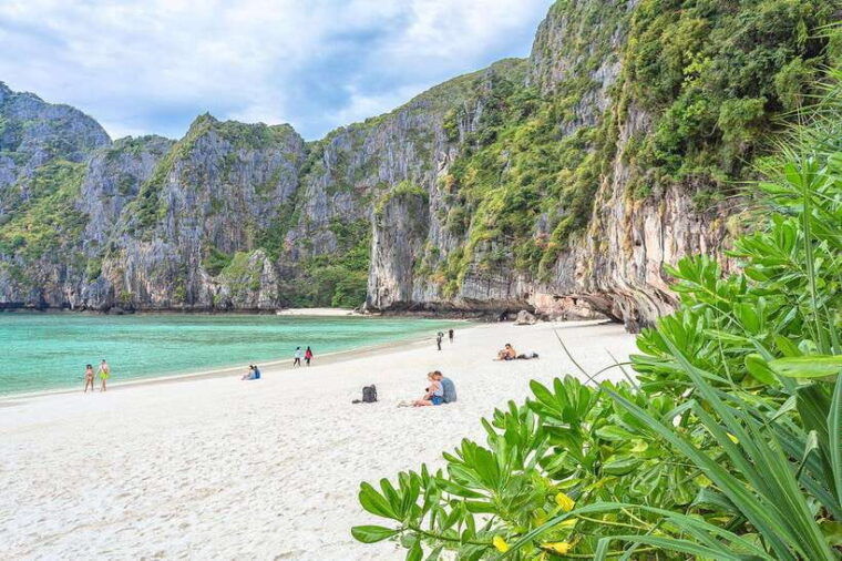 from-krabi-maya-bay-bamboo-phi-phi-islands-day-tour