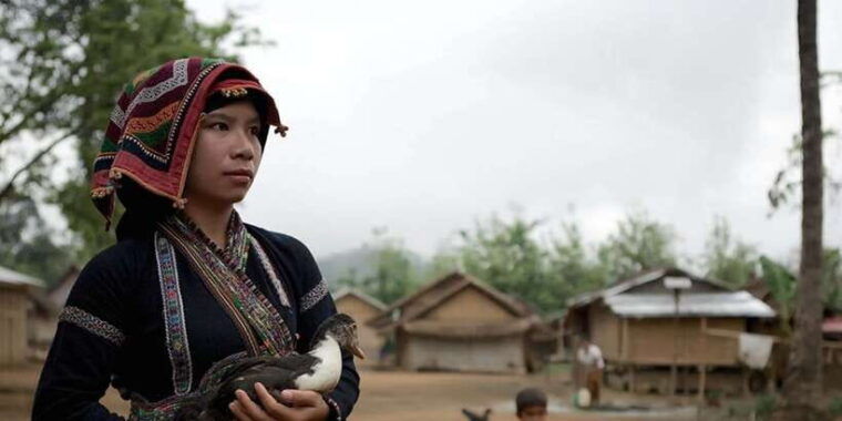 from-luang-prabang-thin-pha-trail-tad-sae-falls-trek
