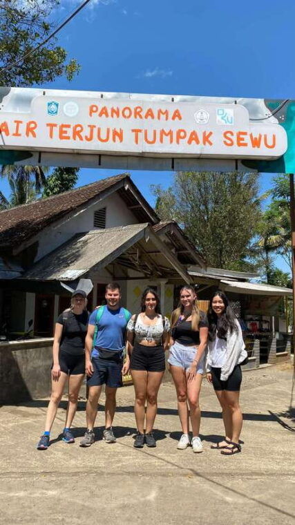 from-malang-tumpak-sewu-waterfall-sharing-tour