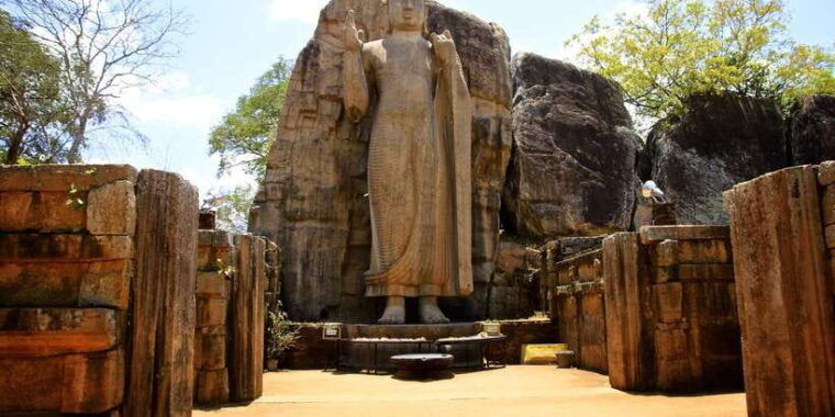from-negombo-full-day-unesco-city-of-anuradhapura-trip