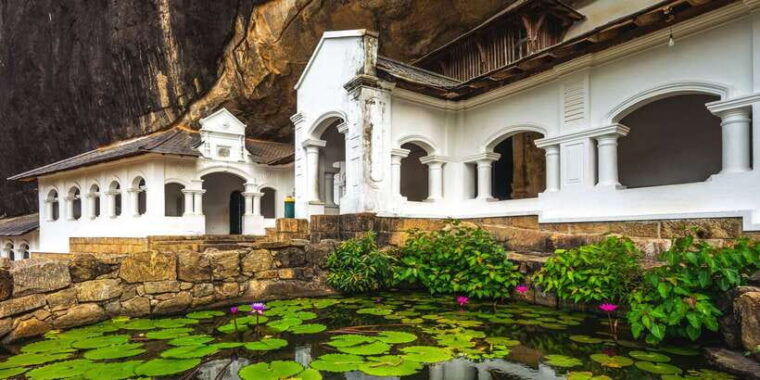 from-negombo-sigiriya-and-dambulla-day-trip