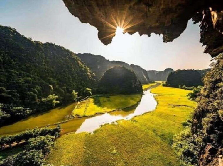 from-ninh-binh-hoa-lu-trang-an-mua-cave-bich-dong-tour