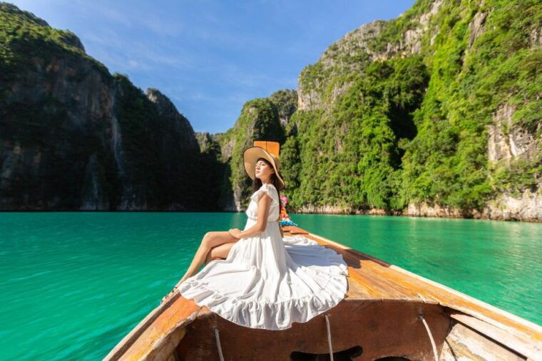 from-phi-phi-half-day-longtail-boat-tour-with-snorkeling