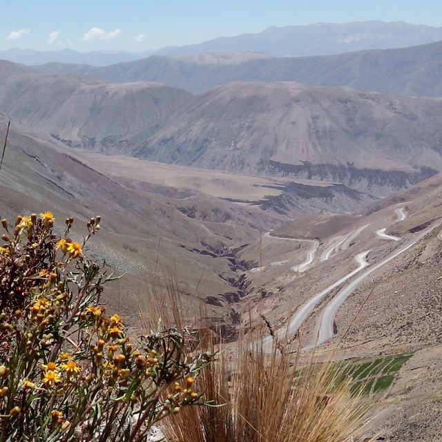 from-salta-salinas-grandes-purmamarca-los-colorados-hike