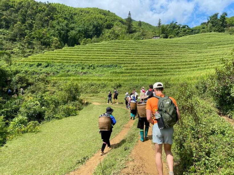 from-sapa-y-linh-ho-lao-chai-ta-van-trek-day-tour