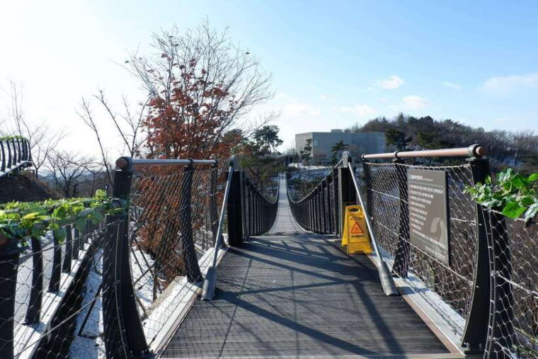 from-seoul-aegibong-starbucks-observatory-tour