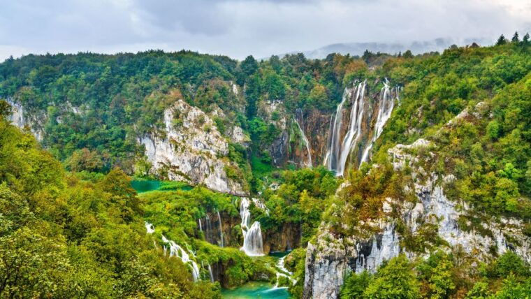 from-split-transfer-to-zagreb-with-stop-at-plitvice-lakes