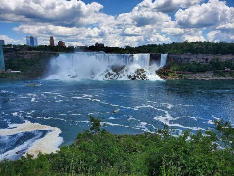 from-toronto-niagara-falls-private-day-tour