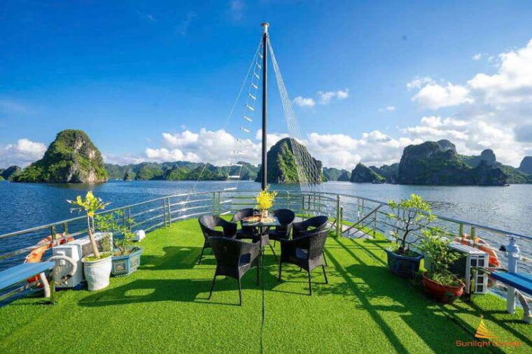 full-day-ha-long-bay-deluxe-cruise-bus-lunch-kayak