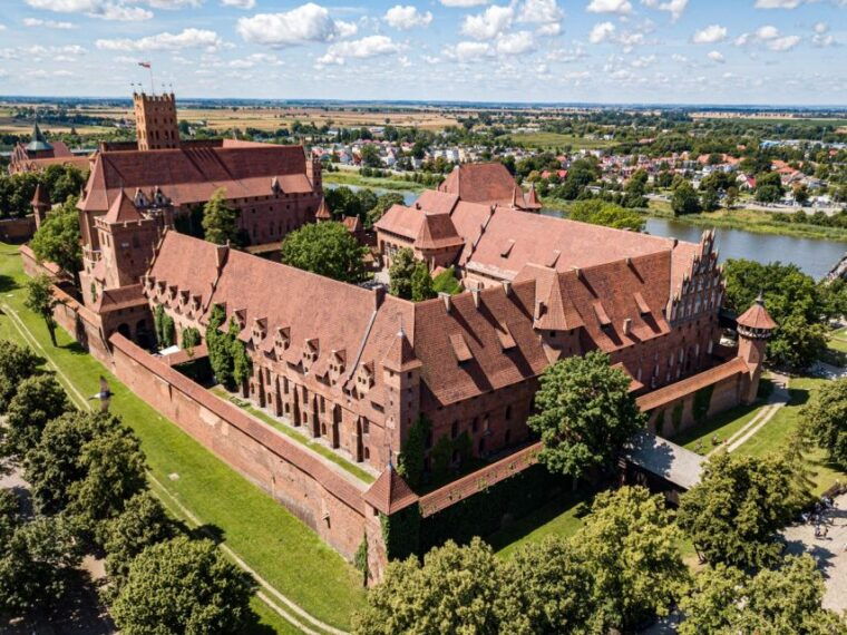 gdansk-malbork-castle-westerplatte-tour-with-local-lunch