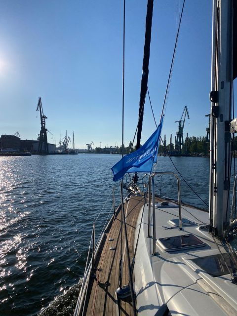 gdansk-motlawa-and-port-yacht-cruise-with-welcome-drink