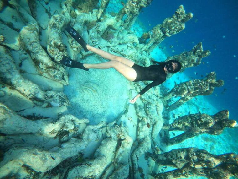 gili-t-shared-group-snorkeling-trip