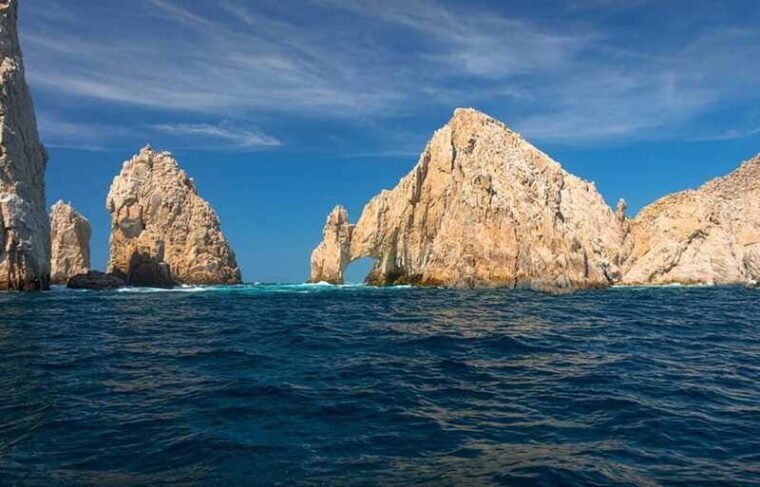 glass-bottom-boat-tour-arch-cabo