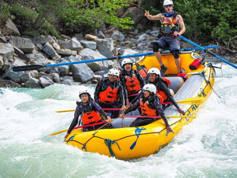 golden-bc-kicking-horse-river-half-day-whitewater-rafting