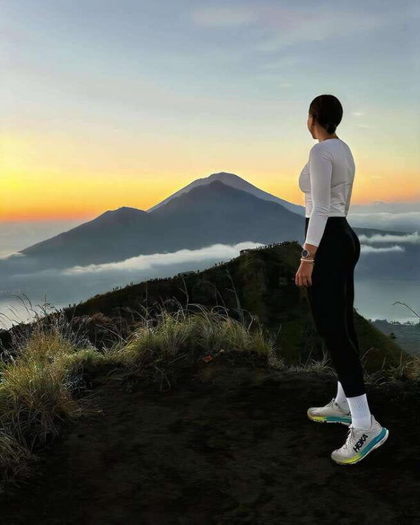 golden-sunrise-trek-hot-springs-escape-all-inclusive