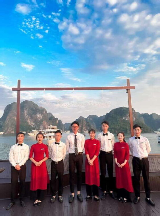 ha-long-bay-2-days-1-night-stay-over-night-on-cruise