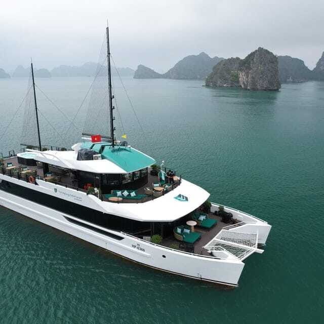 ha-long-bay-lan-ha-bay-day-tour-on-5-star-premium-cruise