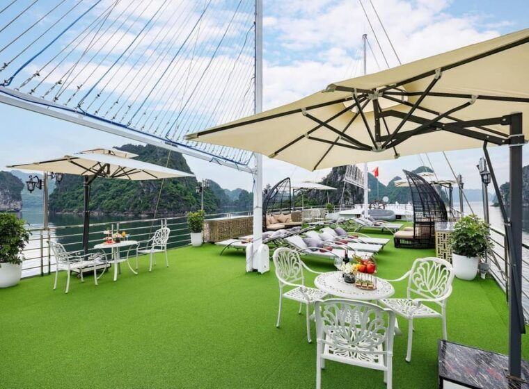 ha-noi-ha-long-bay-1-day-luxury-boat-buffet-lunch-party