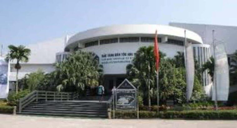 ha-noi-luxury-city-half-day-tour-morning-2