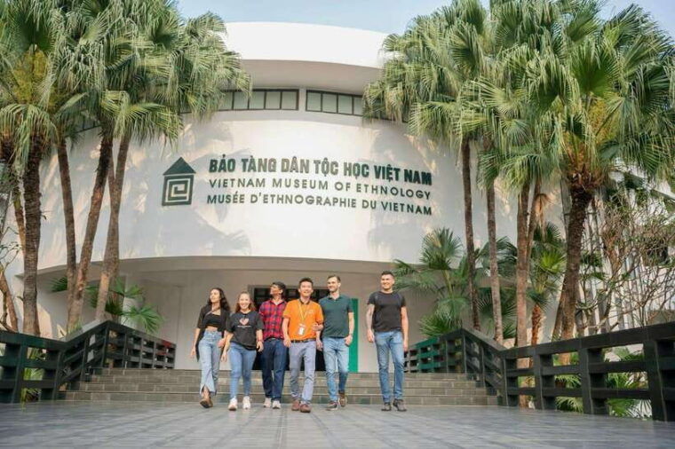 ha-noi-luxury-city-half-day-tour-morning-3