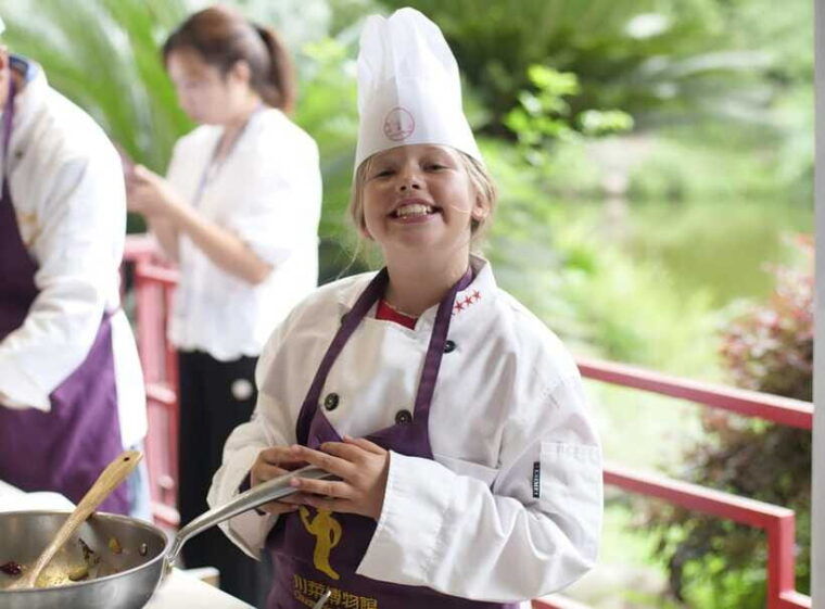 half-day-tour-of-chengdu-food-cooking-and-tasting