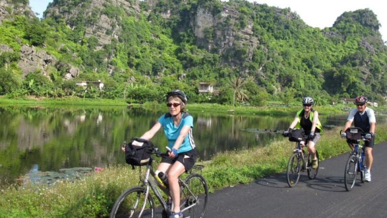hanoi-full-day-guided-tour-of-hoa-lu-tam-coc-and-mua-cave