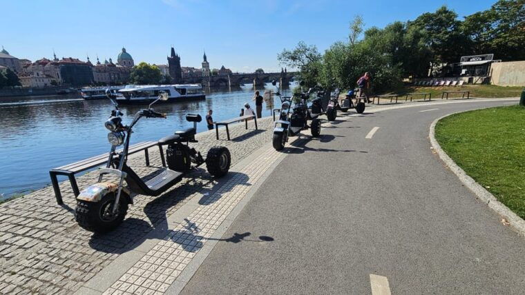 heart-of-prague-tour-on-tricycle-electric-scooter