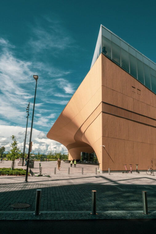 helsinki-architectural-highlights-guided-walking-tour