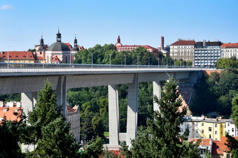 hidden-prague-bike-tour-2