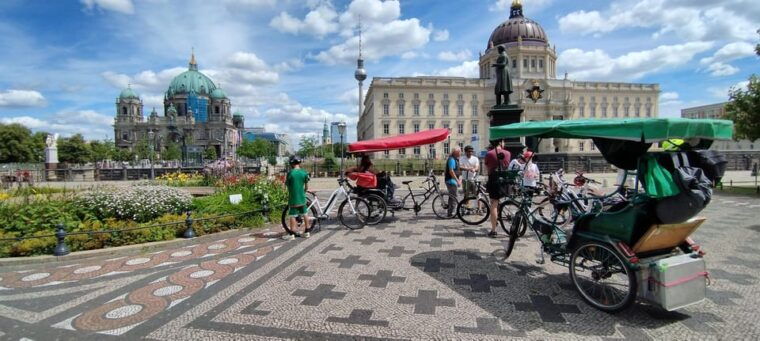 highlights-up-to-7-person-1-rickshaw-e-bikes-e-rollers