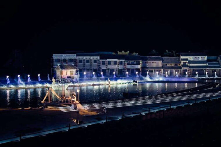 hoi-an-ancient-town-the-memories-show-half-day-tour