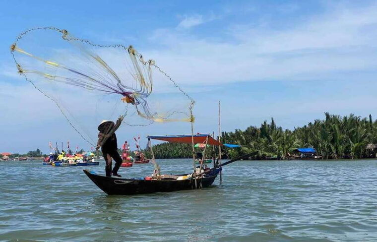 hoi-an-basket-boat-tour-with-hotel-pickup-and-lunch-by-hang
