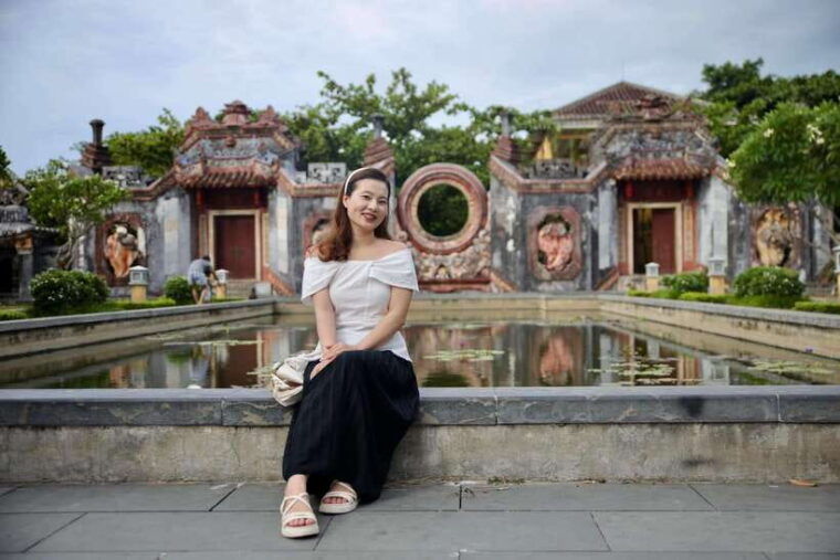 hoi-an-city-sightseeing-tour-with-beautiful-female-guide