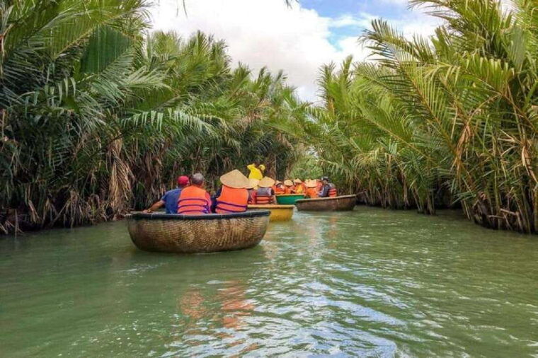 hoi-an-countryside-by-cycling-basket-boat-experience